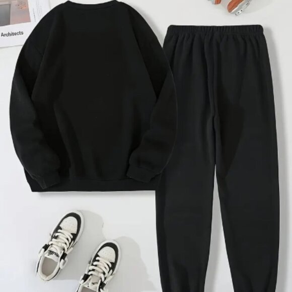 Hello Kitty Sweatshirt & Sweatpants Medium 2 pc Black NWT - Picture 2 of 3